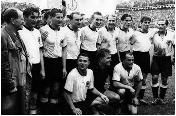 Lần đầu tiên Đức vô địch World Cup diễn ra vào năm 1954 tại Thụy Sĩ